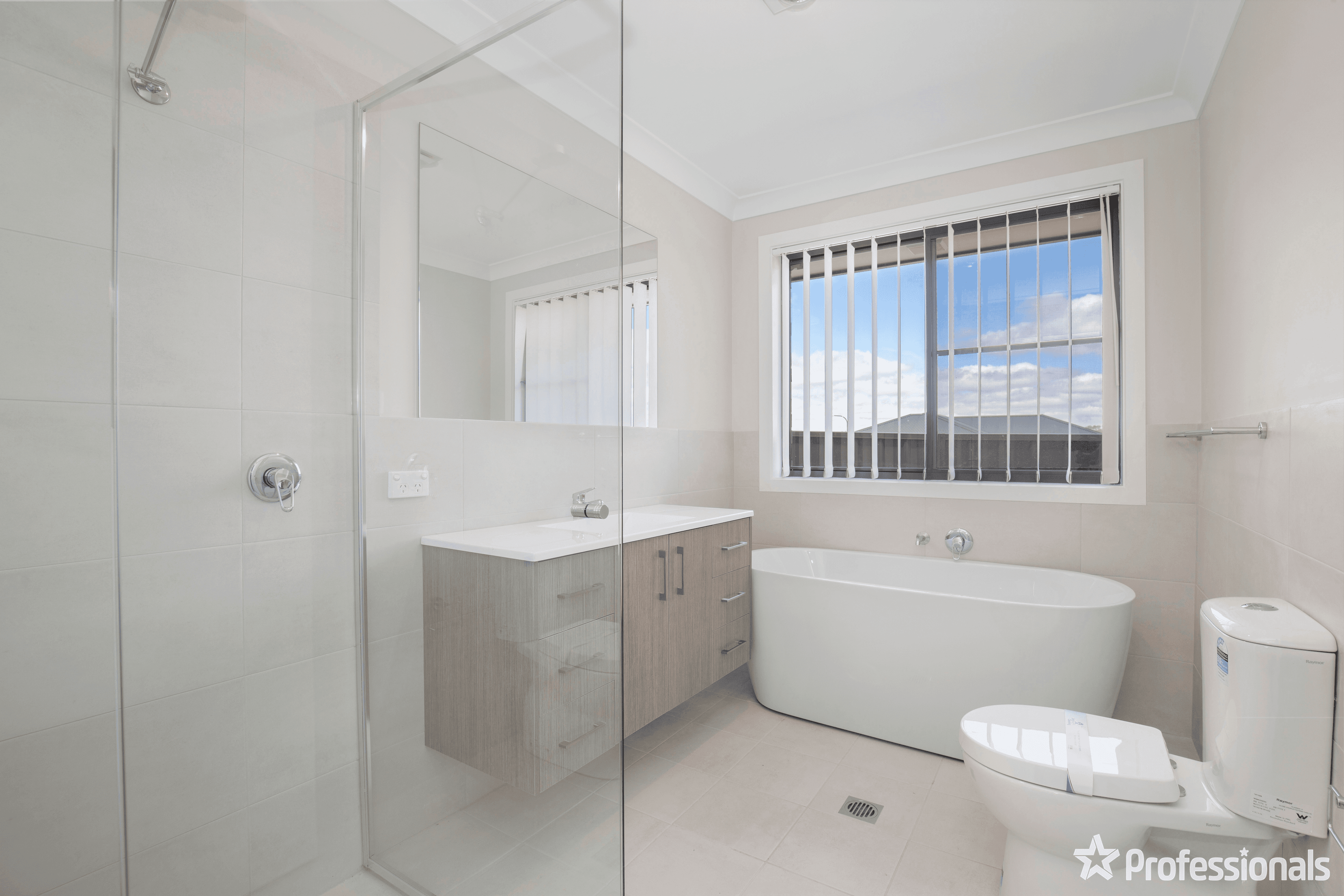 15 Pasture Street, ARMIDALE, NSW 2350