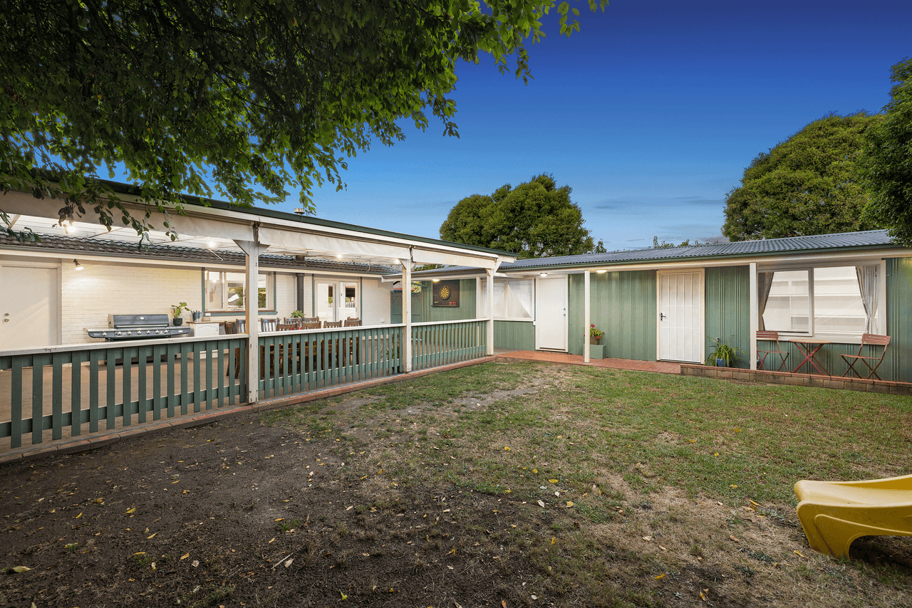 56 Helen Road, FERNTREE GULLY, VIC 3156