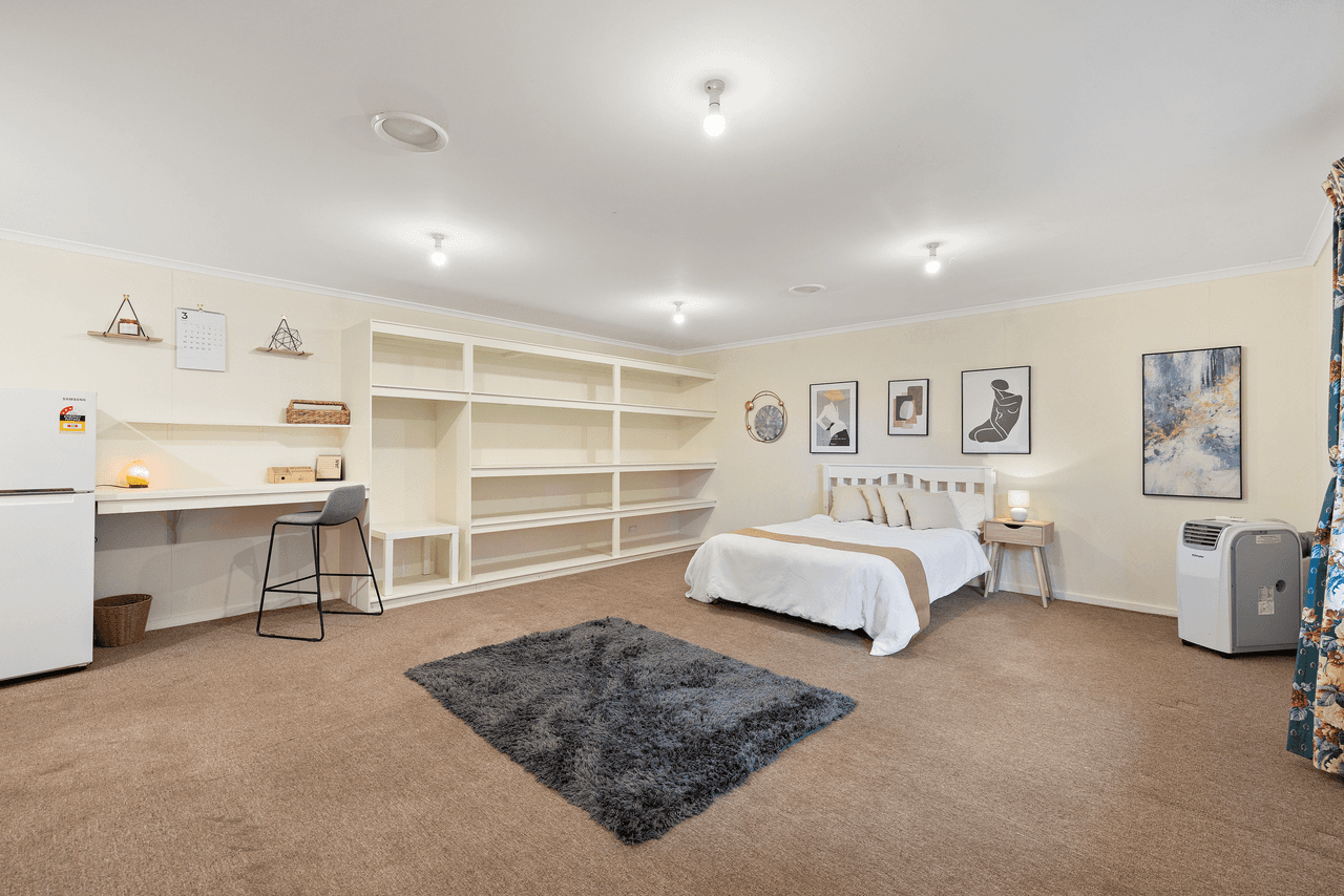56 Helen Road, FERNTREE GULLY, VIC 3156