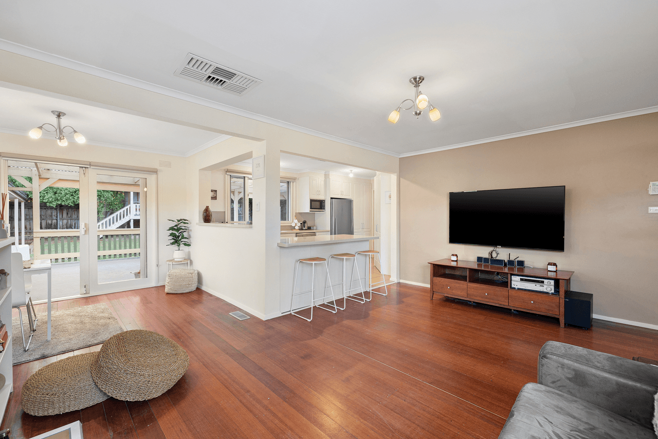 56 Helen Road, FERNTREE GULLY, VIC 3156