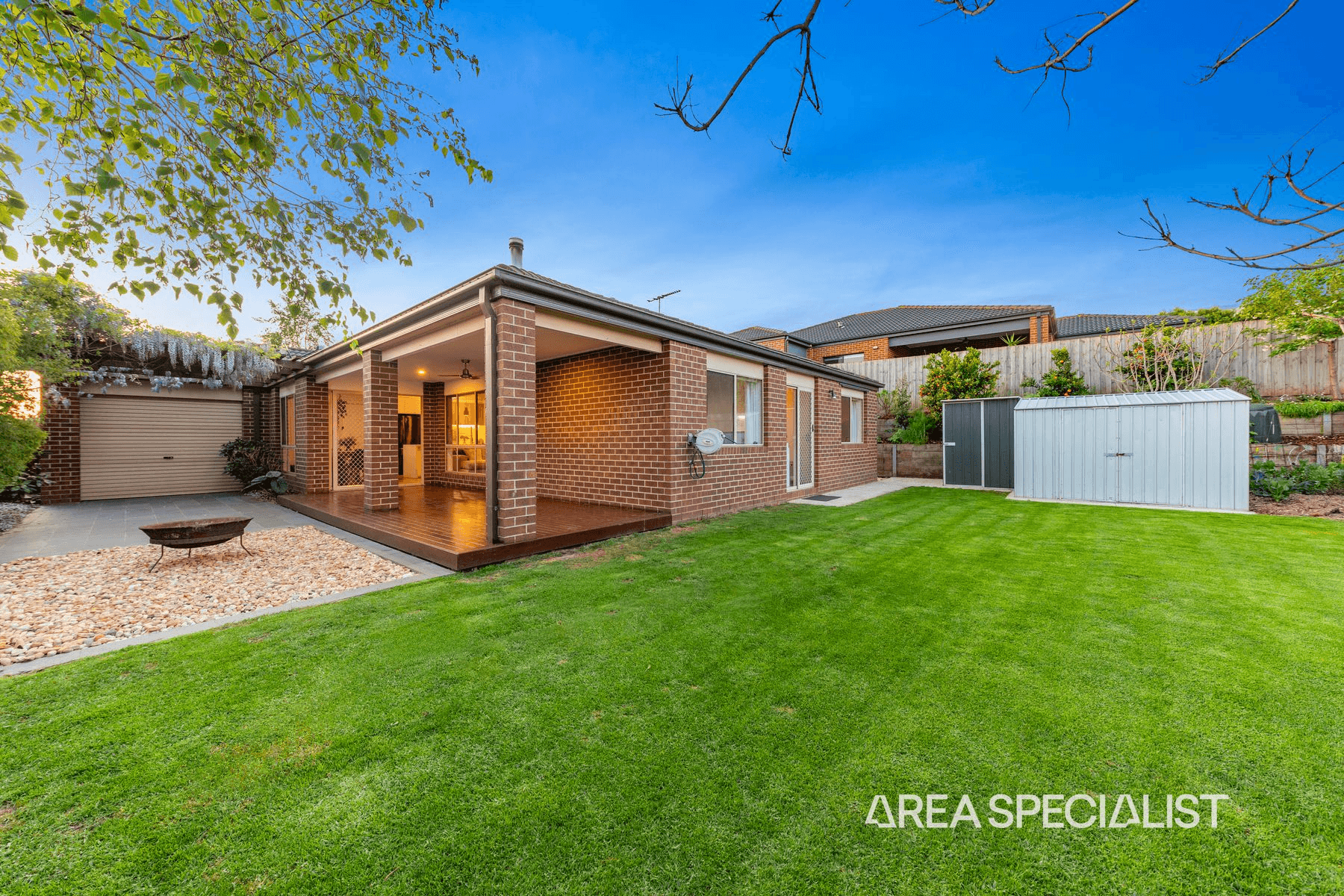 12 Ajax Street, Drouin, VIC 3818