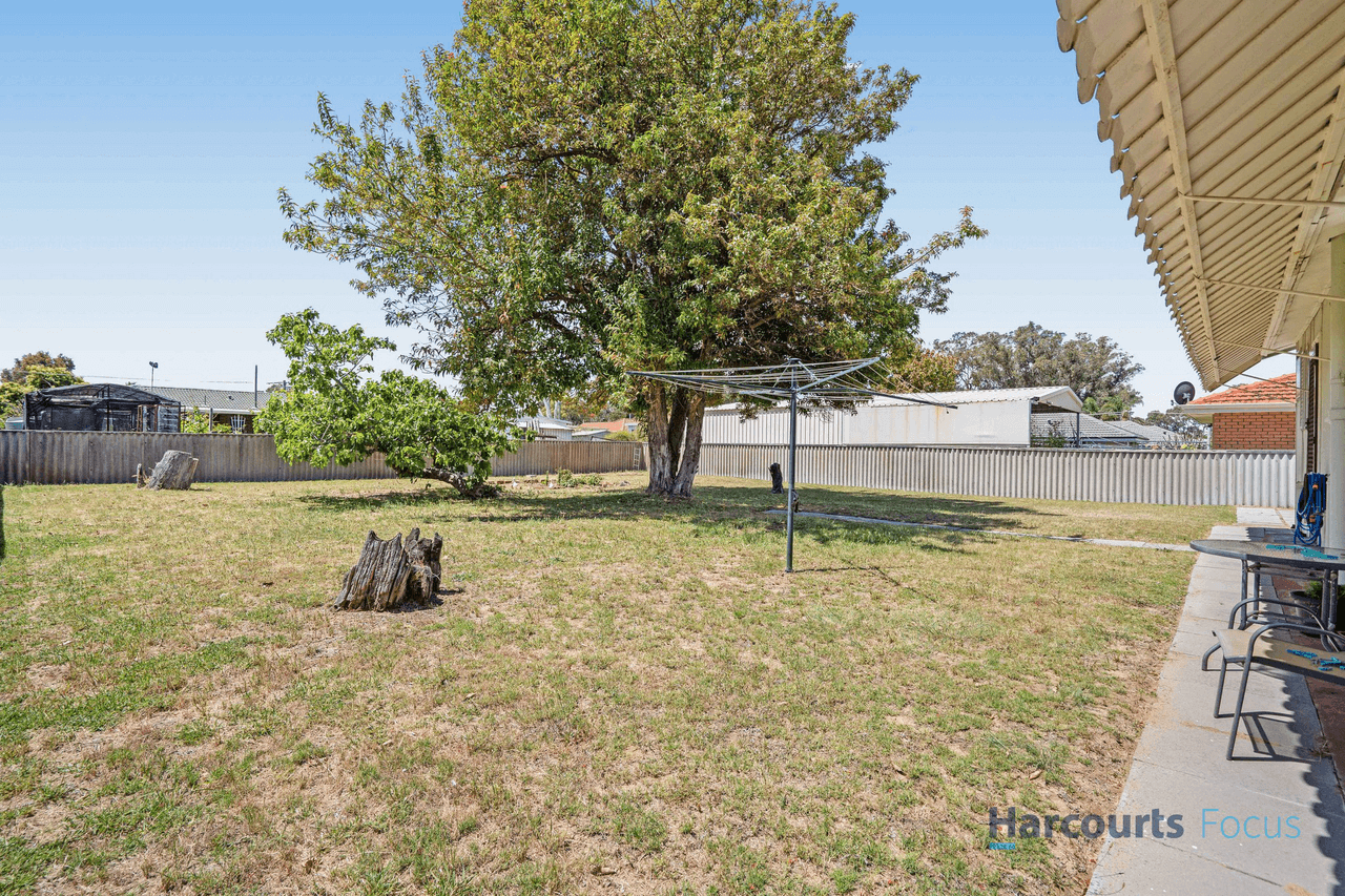 16 Fifth Avenue, MANDURAH, WA 6210