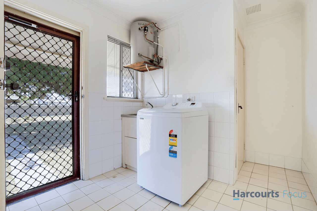 16 Fifth Avenue, MANDURAH, WA 6210