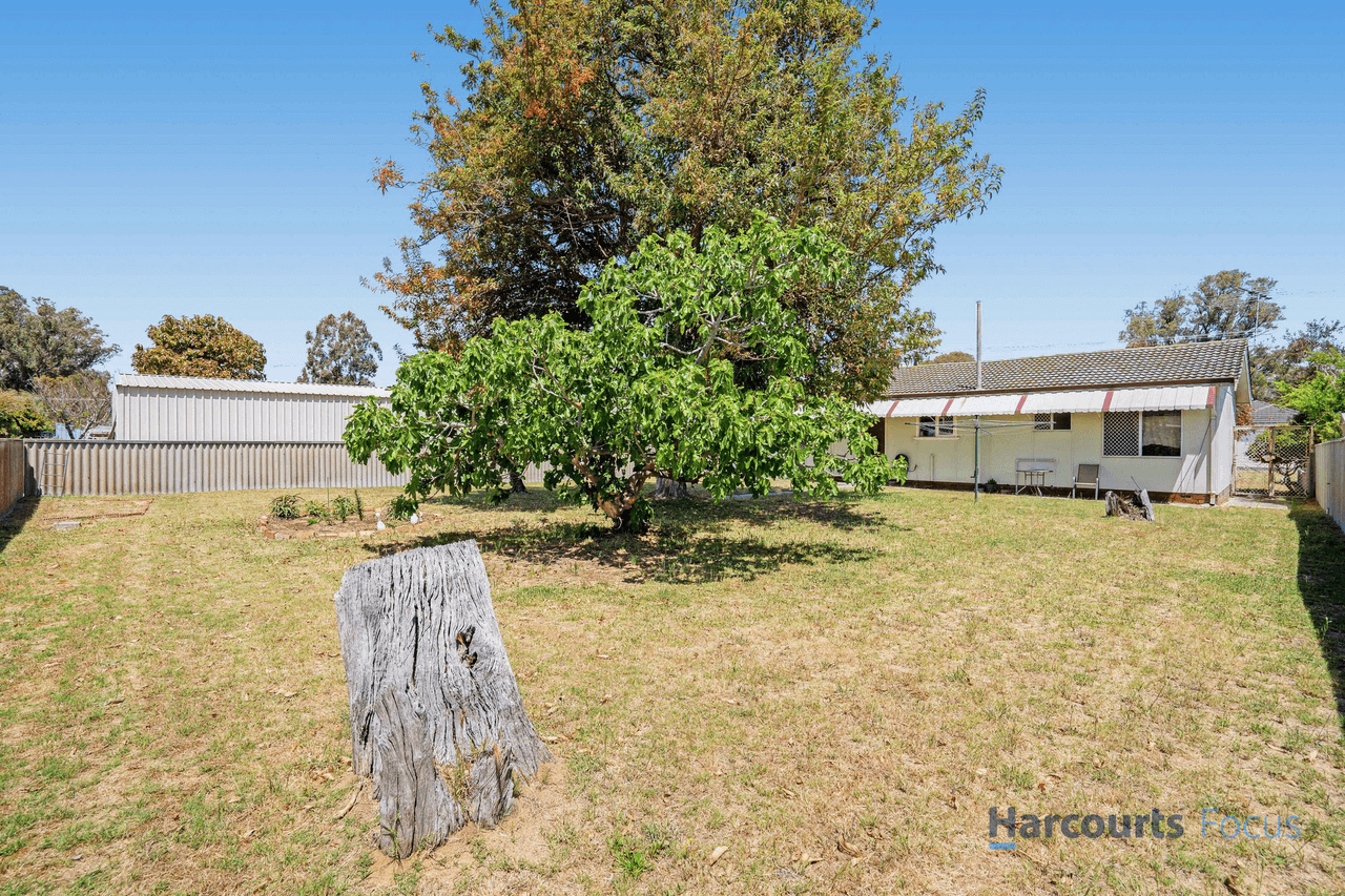 16 Fifth Avenue, MANDURAH, WA 6210