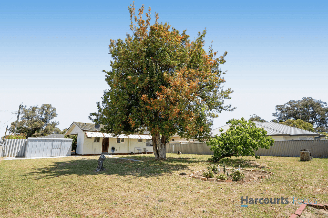 16 Fifth Avenue, MANDURAH, WA 6210