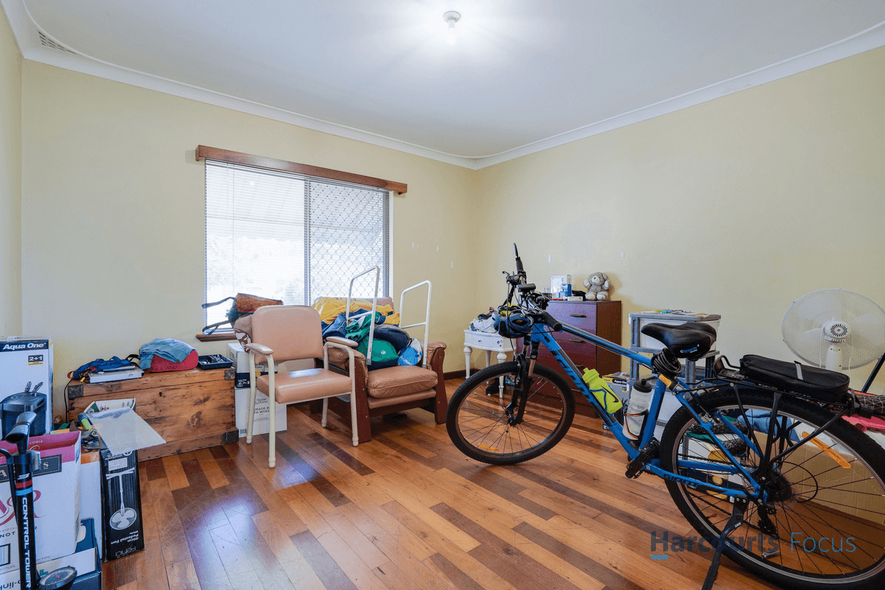 16 Fifth Avenue, MANDURAH, WA 6210