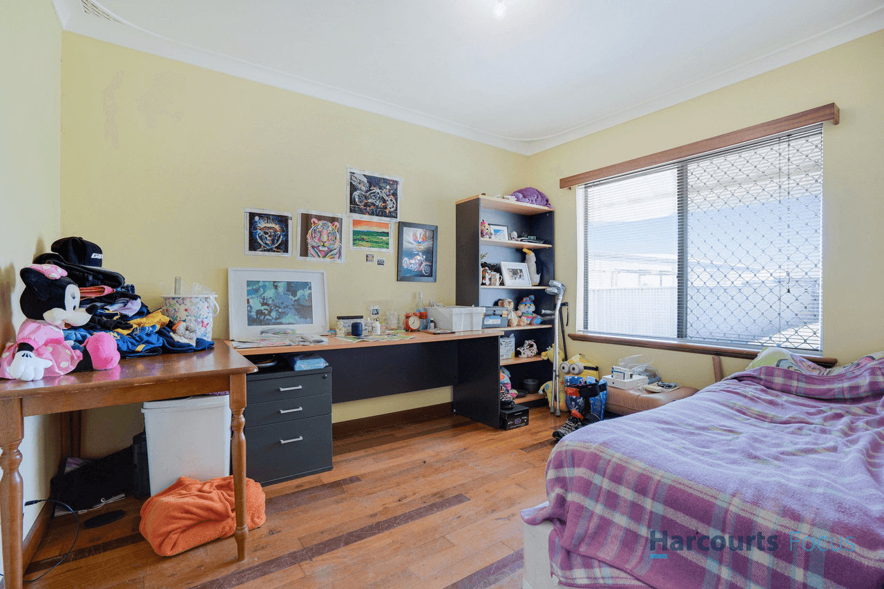 16 Fifth Avenue, MANDURAH, WA 6210