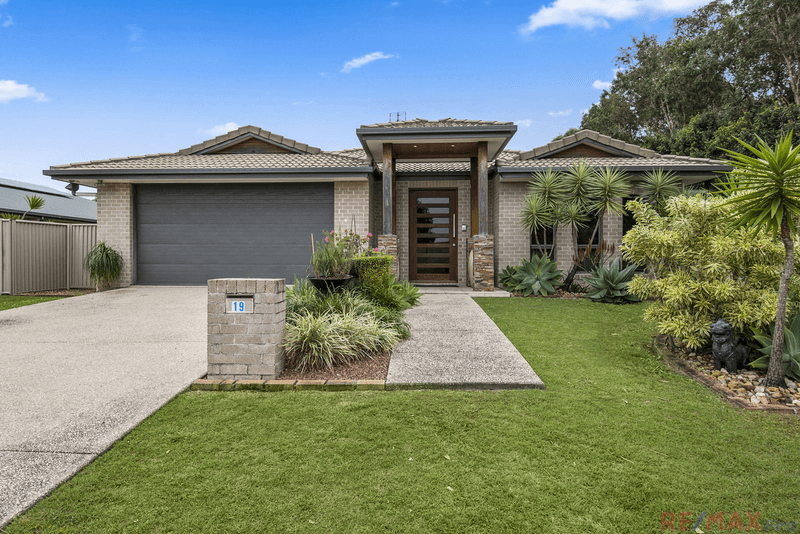 19 New Holland Drive, Pelican Waters, QLD 4551