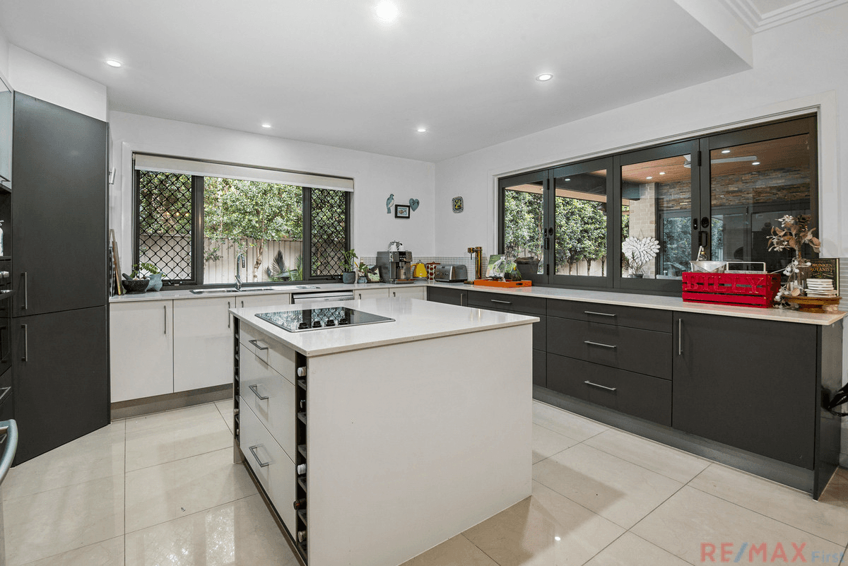 19 New Holland Drive, Pelican Waters, QLD 4551