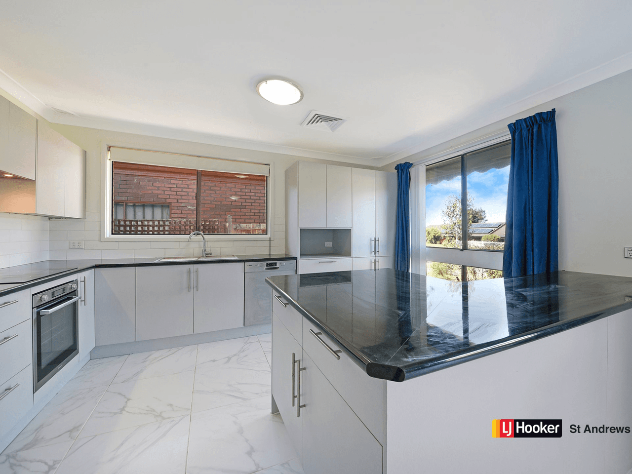 54 Stromeferry Crescent, ST ANDREWS, NSW 2566