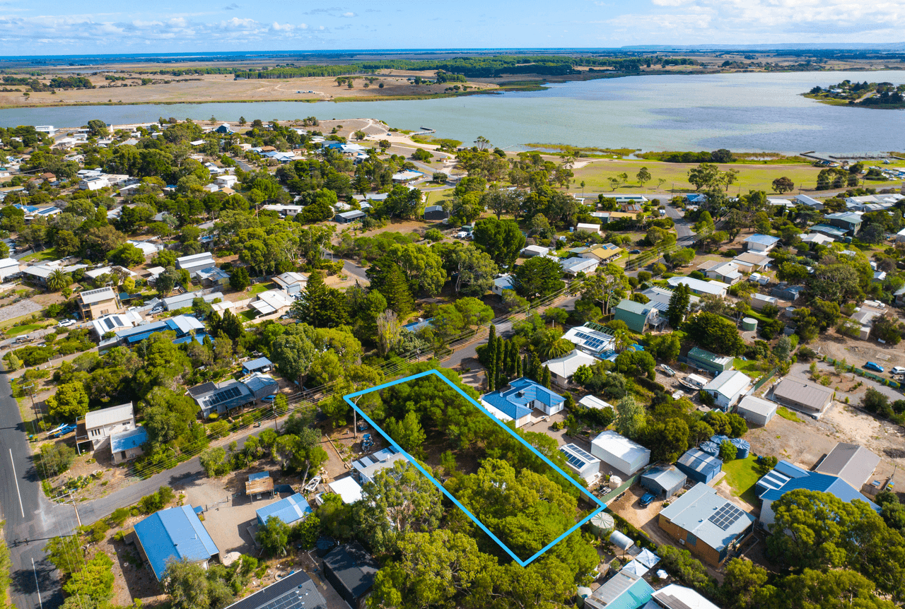 27 Shoreline Drive, CLAYTON BAY, SA 5256