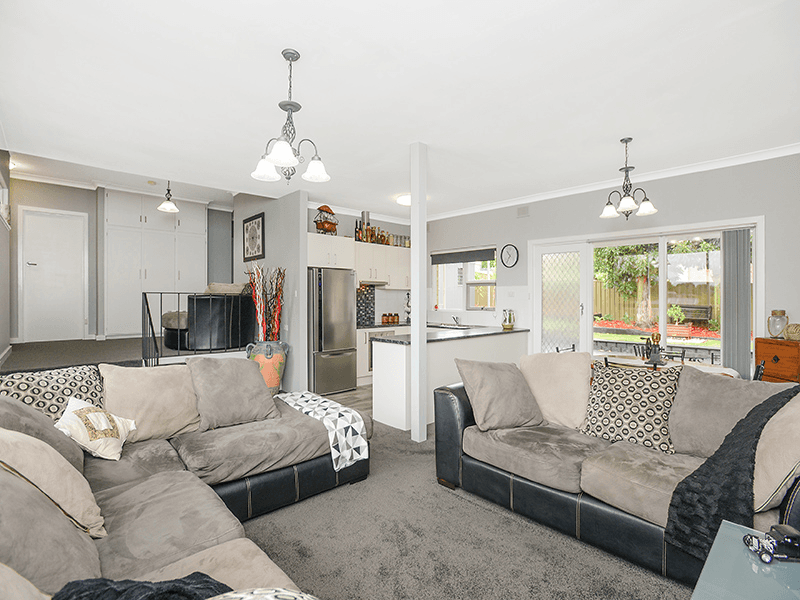 11 Saphire Road, MORPHETT VALE, SA 5162