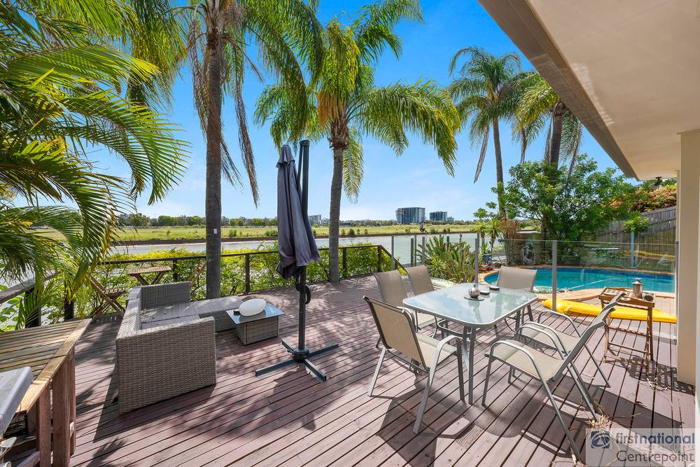 38 Thompson Street, Biggera Waters, QLD 4216