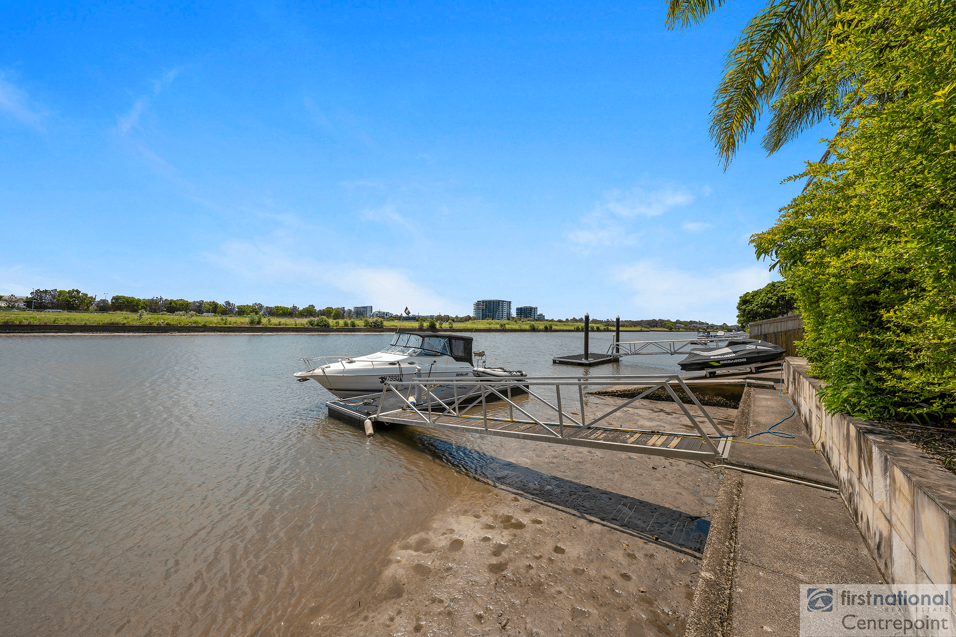 38 Thompson Street, Biggera Waters, QLD 4216