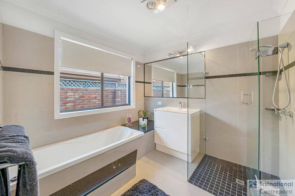 38 Thompson Street, Biggera Waters, QLD 4216