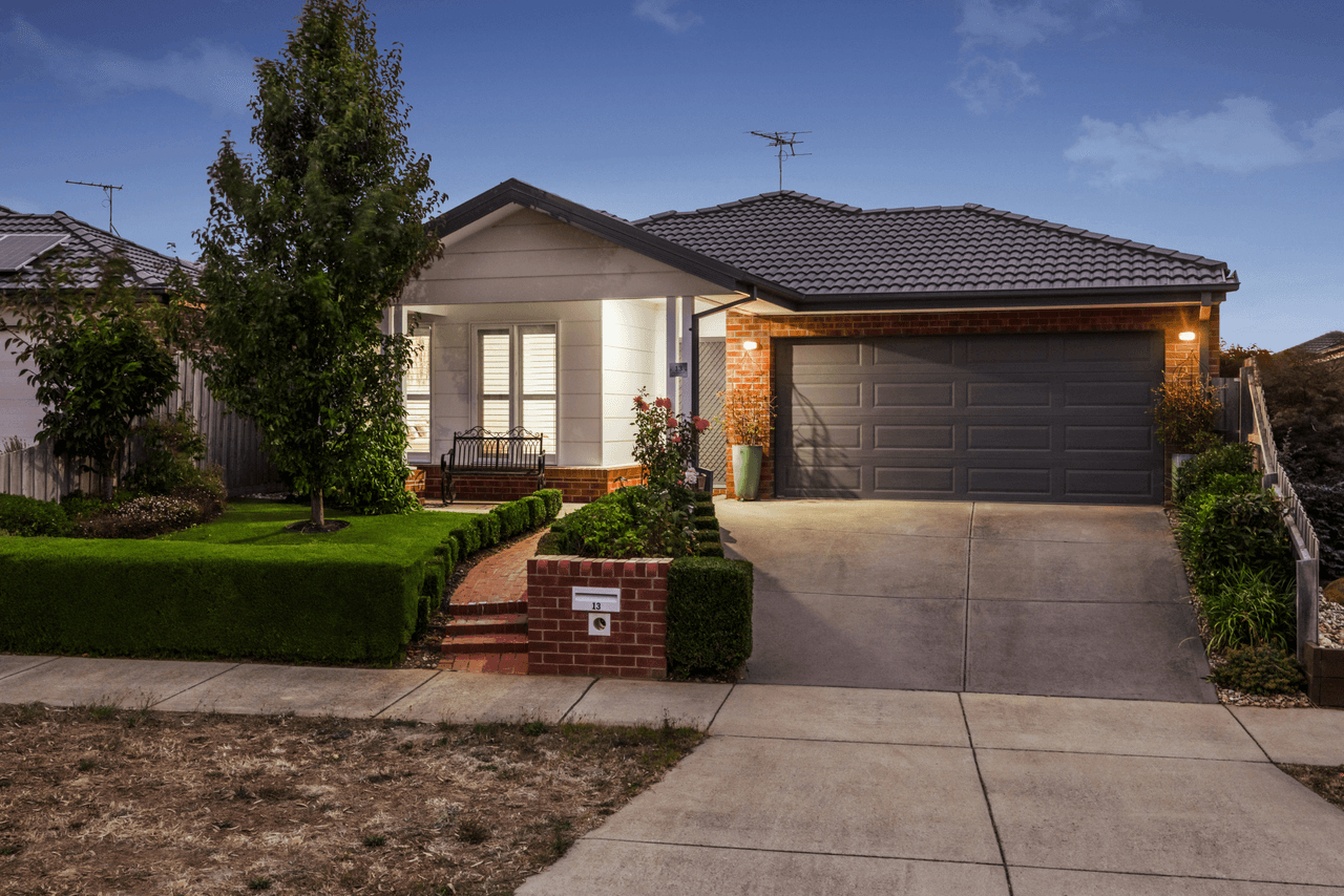 13 Rogers Way, LANCEFIELD, VIC 3435