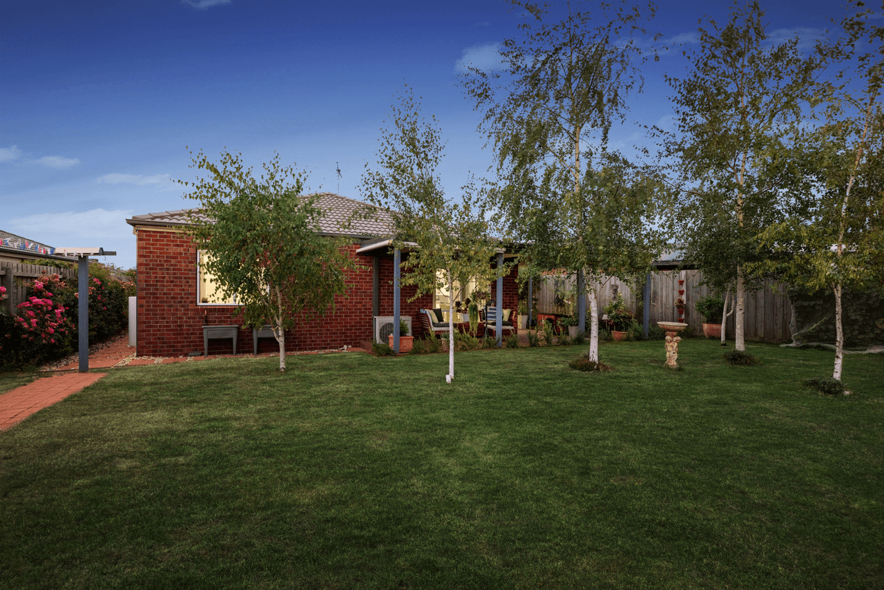 13 Rogers Way, LANCEFIELD, VIC 3435