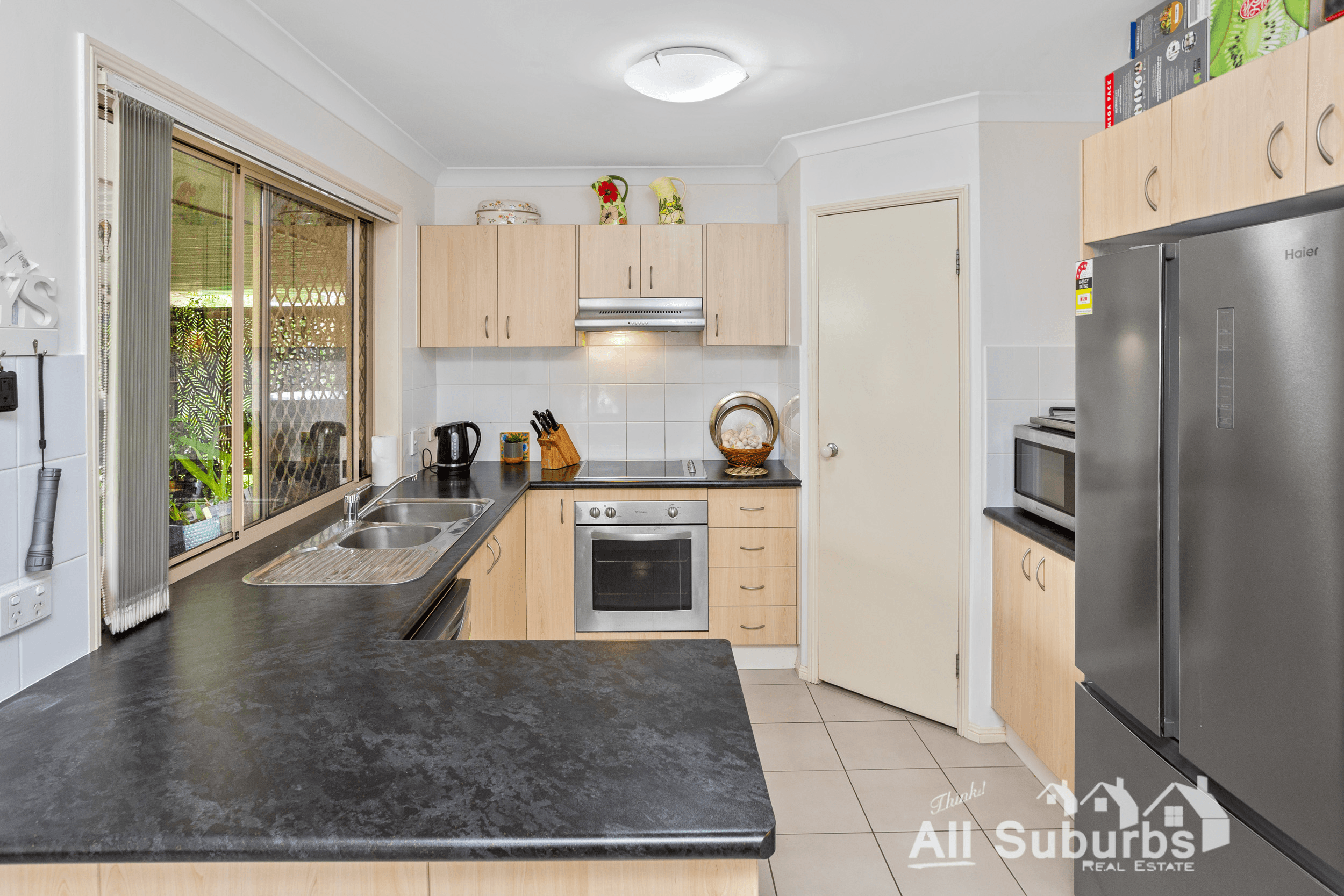 36 Moffatt Road, WATERFORD WEST, QLD 4133