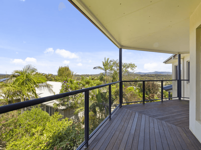 92 Ocean View Drive, VALLA BEACH, NSW 2448