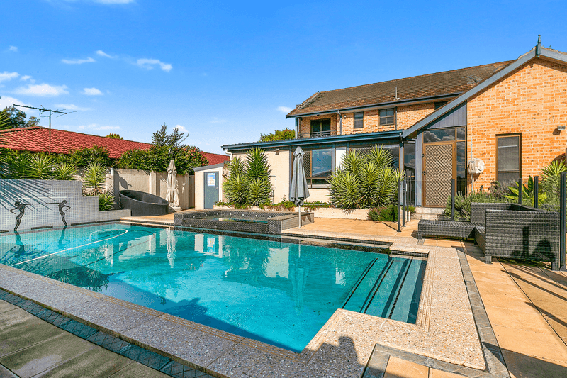 10 Watergum Place, Alfords Point, NSW 2234