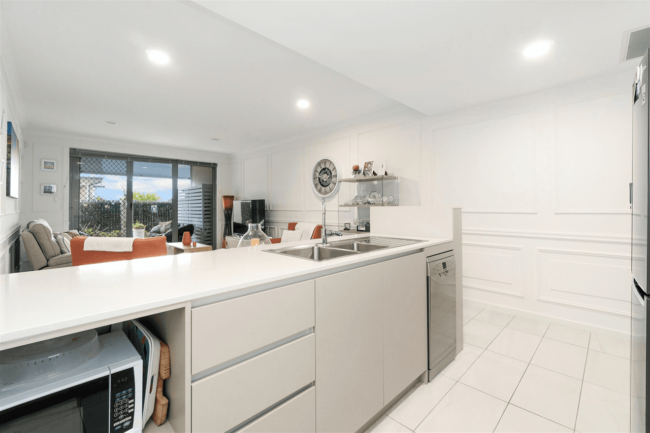 16/2 Lahinch Vista, GNANGARA, WA 6077