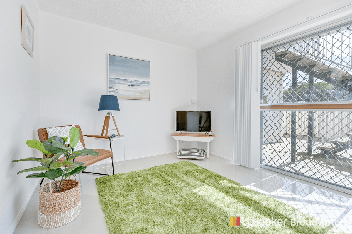 1/43 Back Street, BIGGERA WATERS, QLD 4216