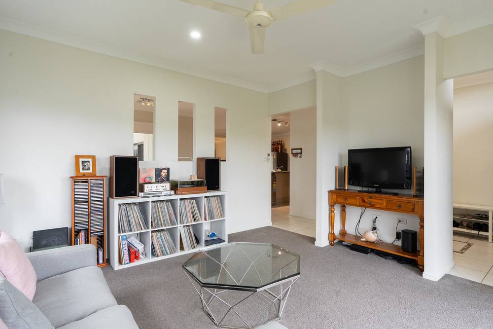 1 Hillary Drive, Warner, QLD 4500