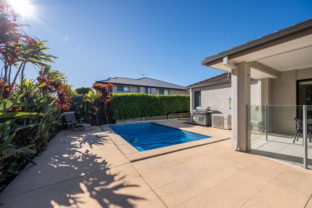 1 Hillary Drive, Warner, QLD 4500
