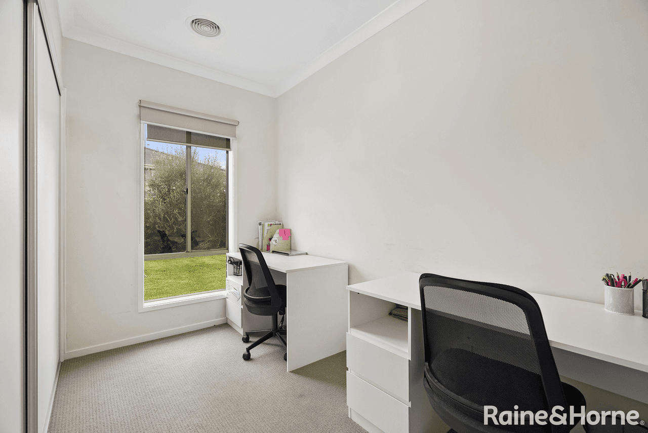 47 Addicott Way, TAYLORS HILL, VIC 3037