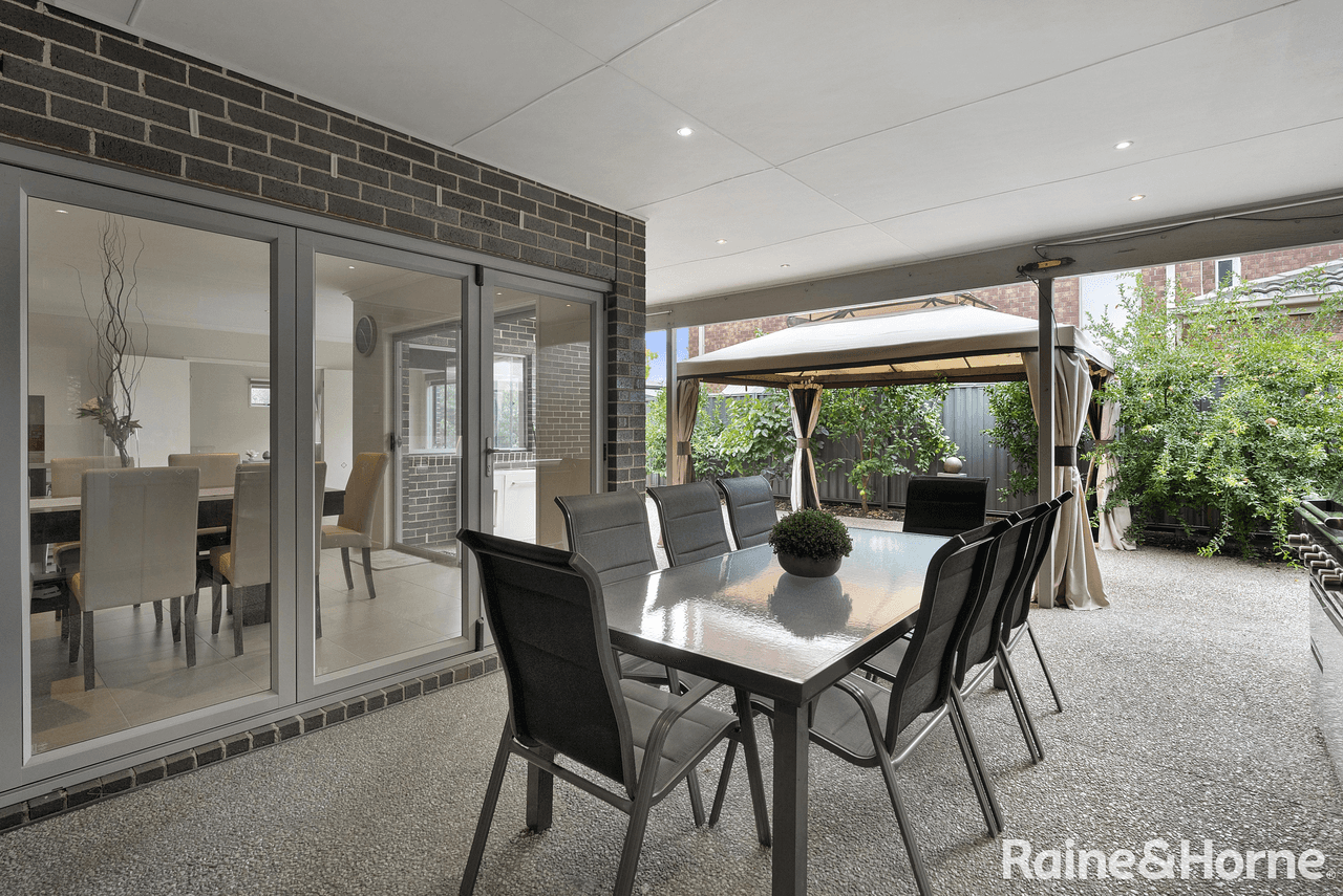 47 Addicott Way, TAYLORS HILL, VIC 3037