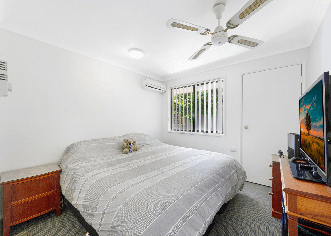 18 Honeywood Court, BURLEIGH WATERS, QLD 4220