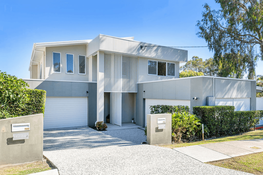 2/24 Billington Street, LABRADOR, QLD 4215