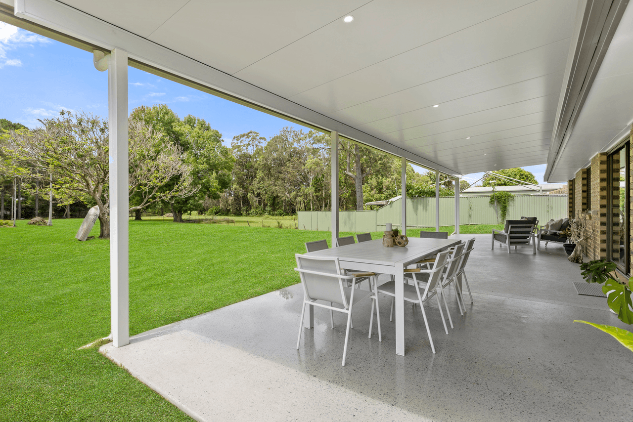 18 Daffodil Street, TALLEBUDGERA, QLD 4228