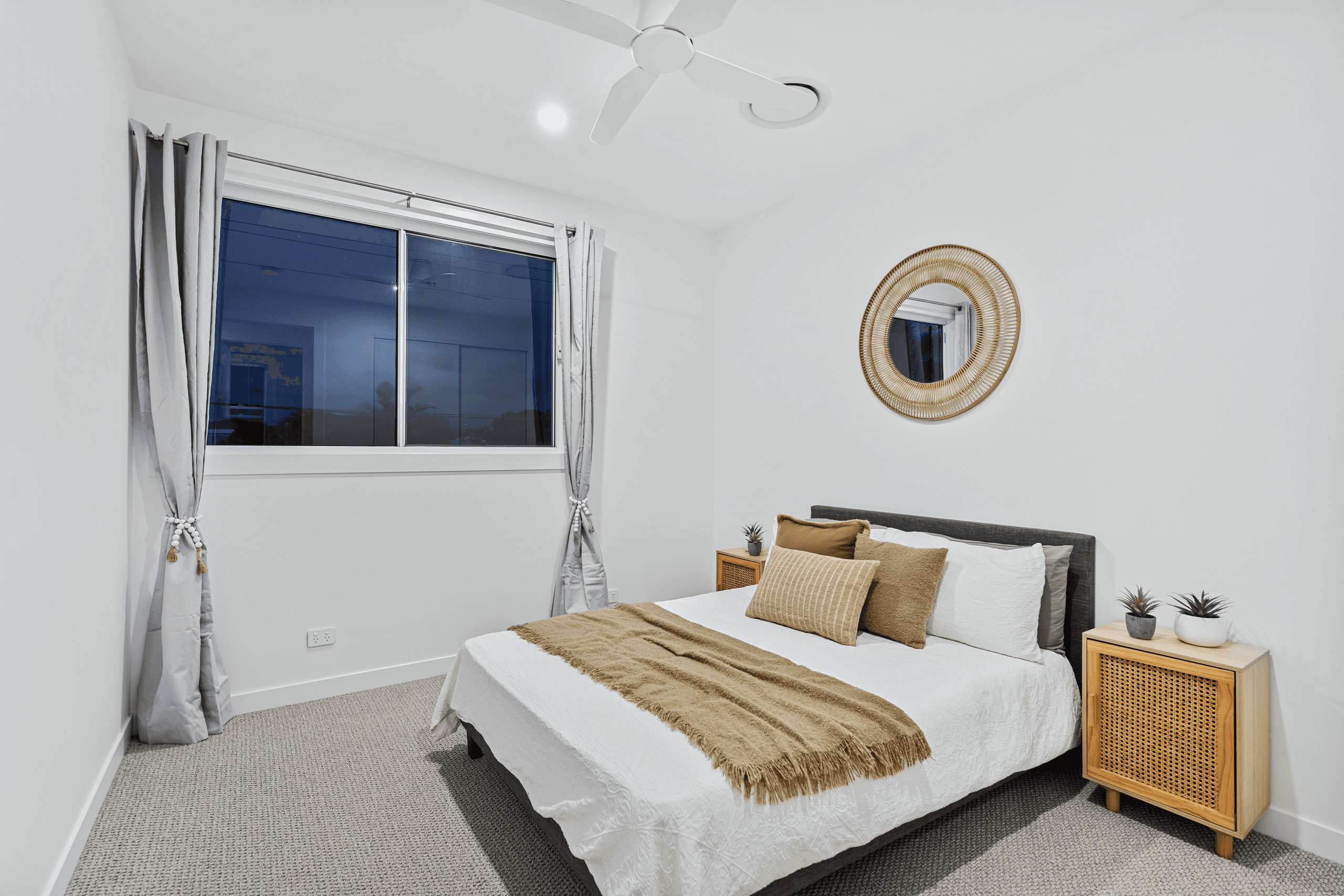 50 Bluejay Street, BURLEIGH WATERS, QLD 4220