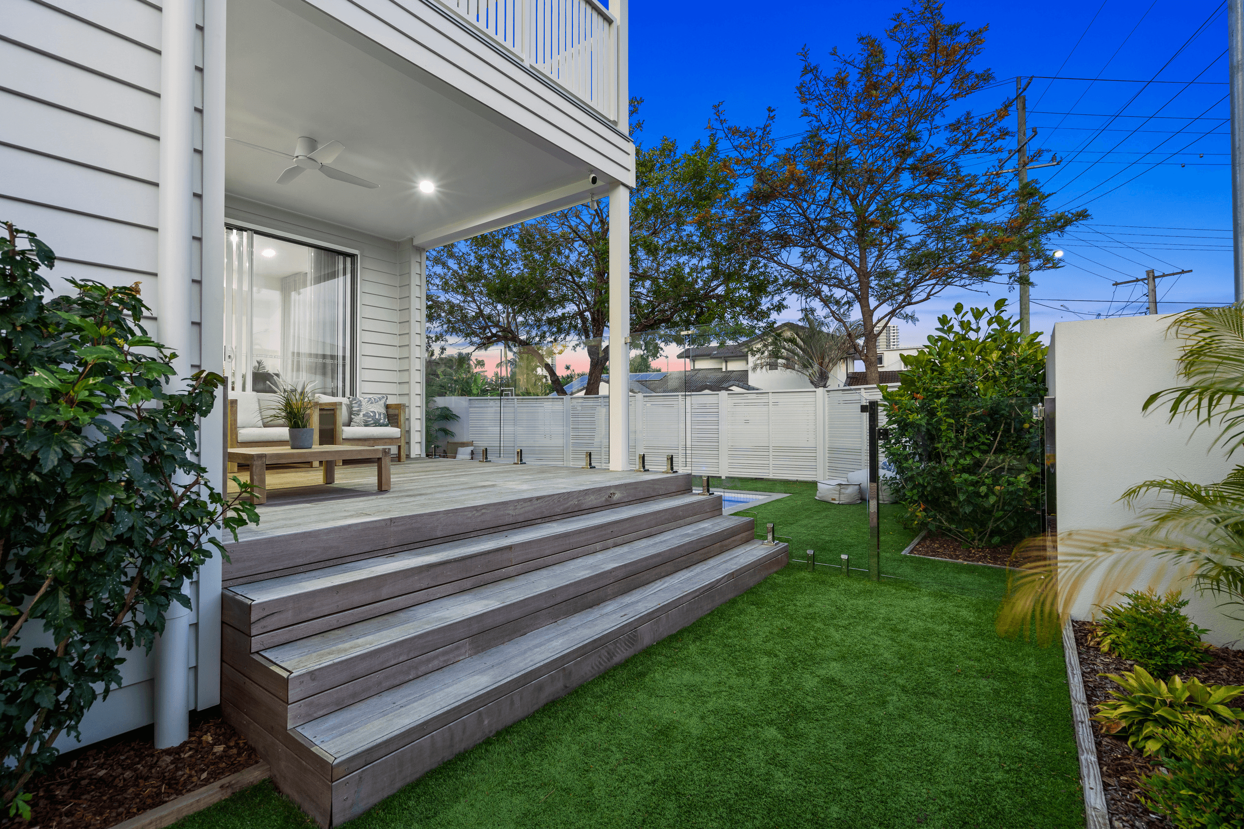 50 Bluejay Street, BURLEIGH WATERS, QLD 4220