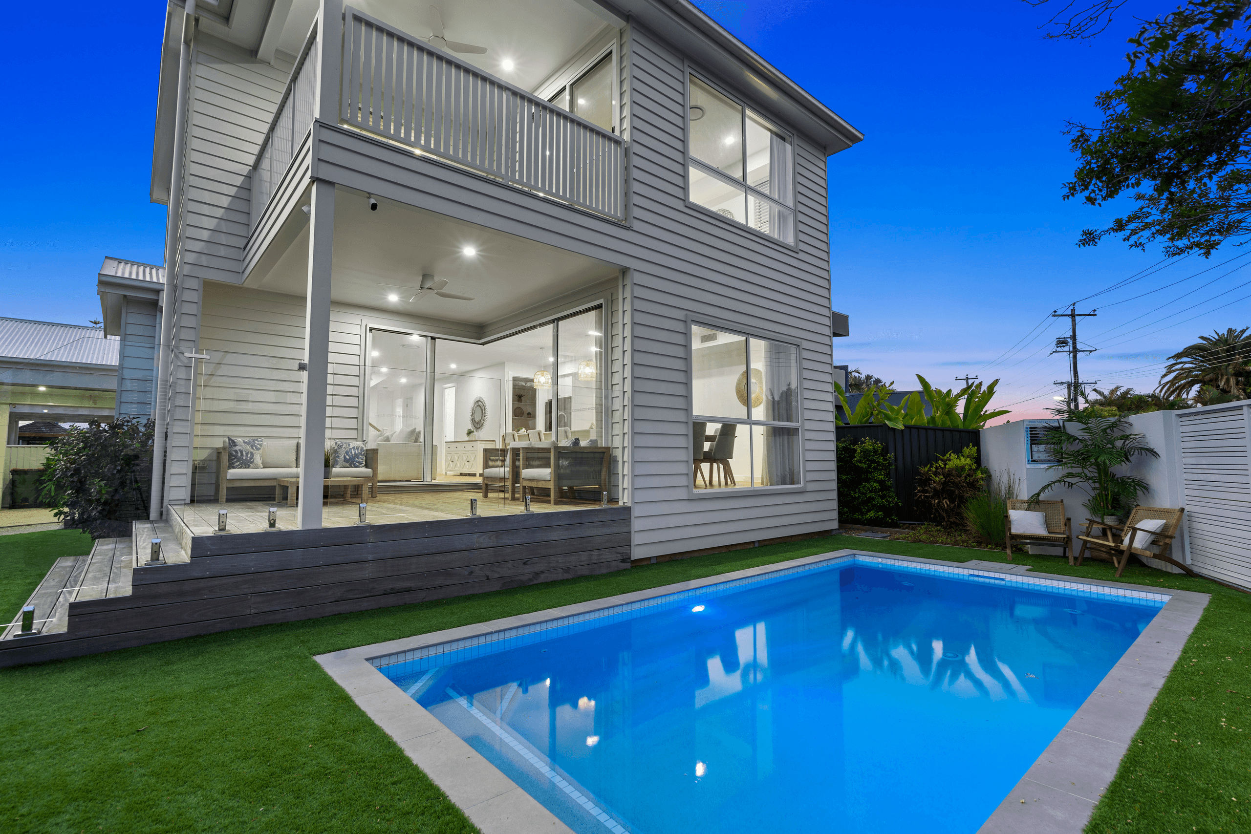 50 Bluejay Street, BURLEIGH WATERS, QLD 4220