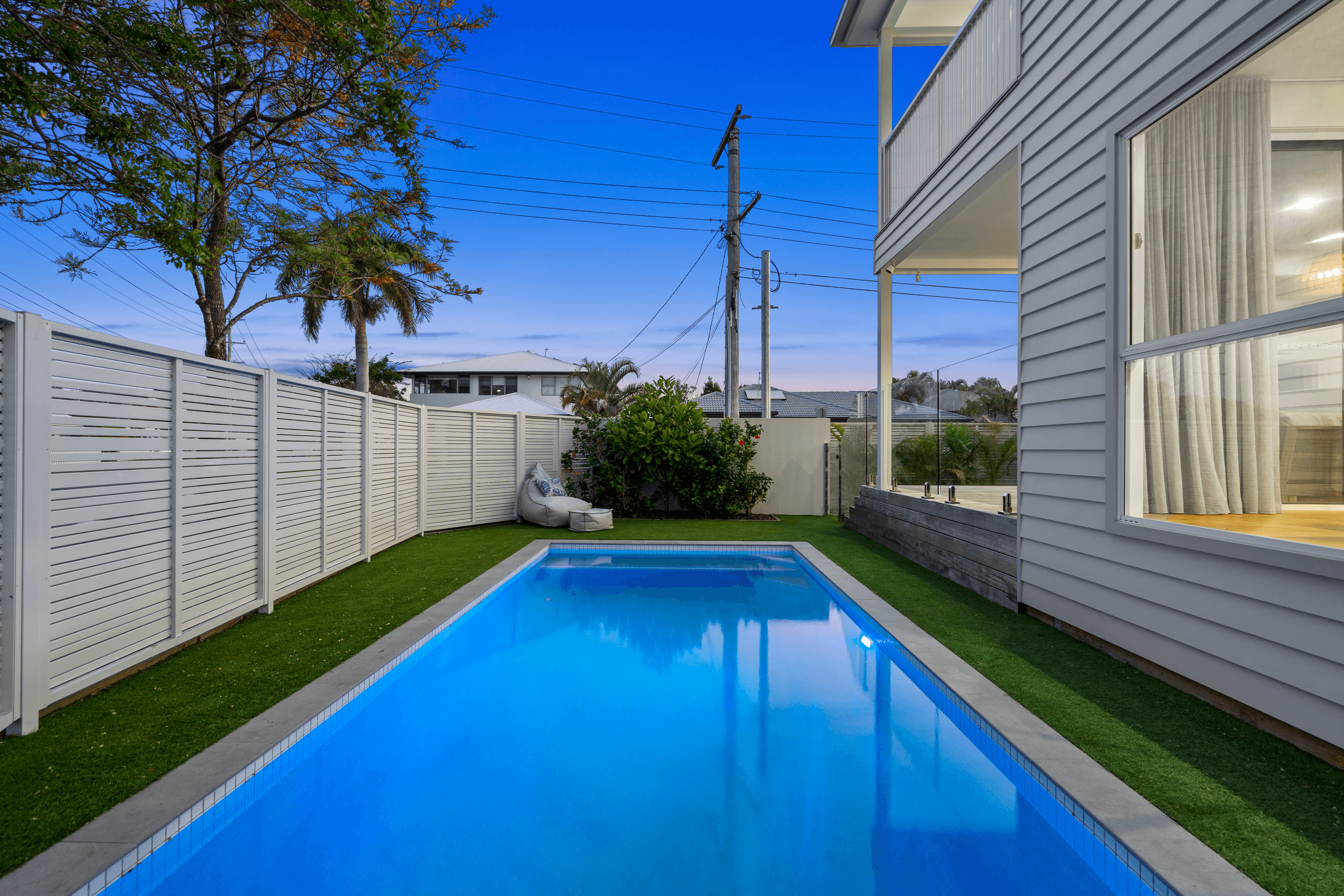 50 Bluejay Street, BURLEIGH WATERS, QLD 4220