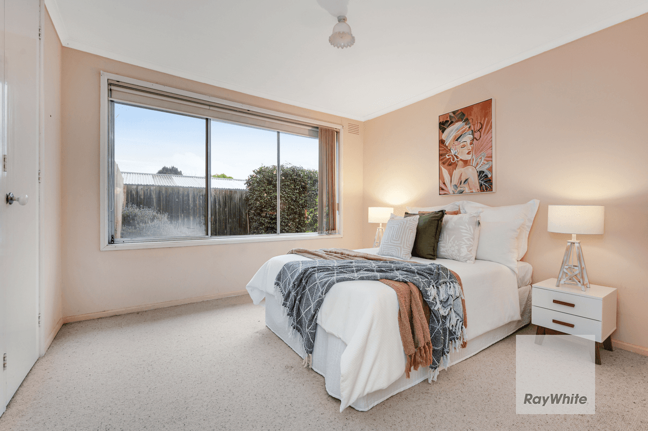 16 Wolverton Drive, GLADSTONE PARK, VIC 3043