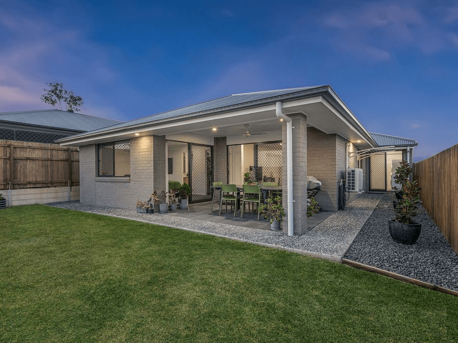 10 Gonula Crescent, RIPLEY, QLD 4306