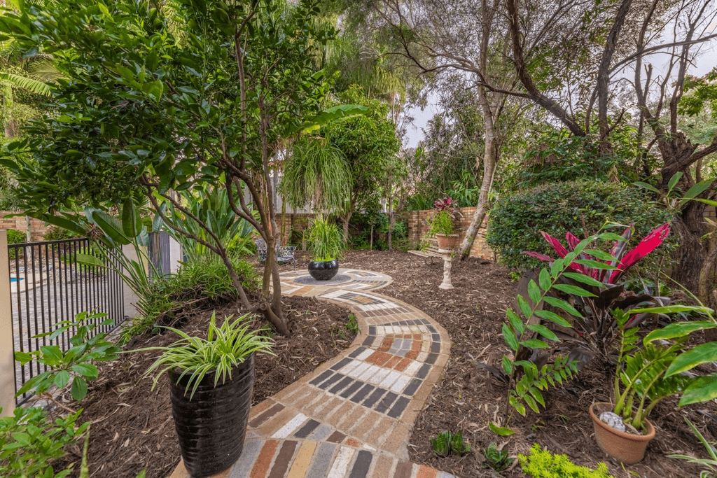 6 Einsleigh Court, Beerwah, QLD 4519