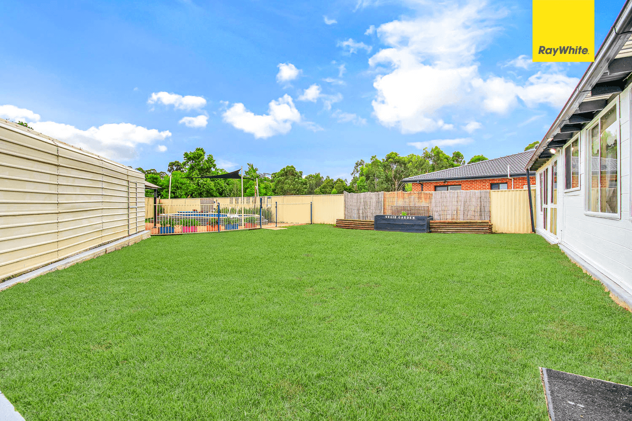 7 Colebee Crescent, HASSALL GROVE, NSW 2761