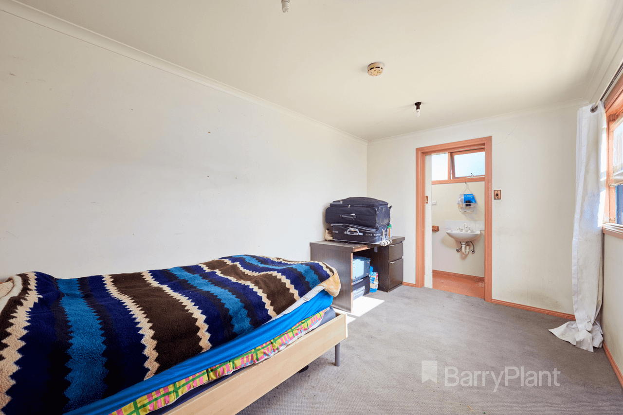 10 Hopetoun Street, Dandenong, VIC 3175