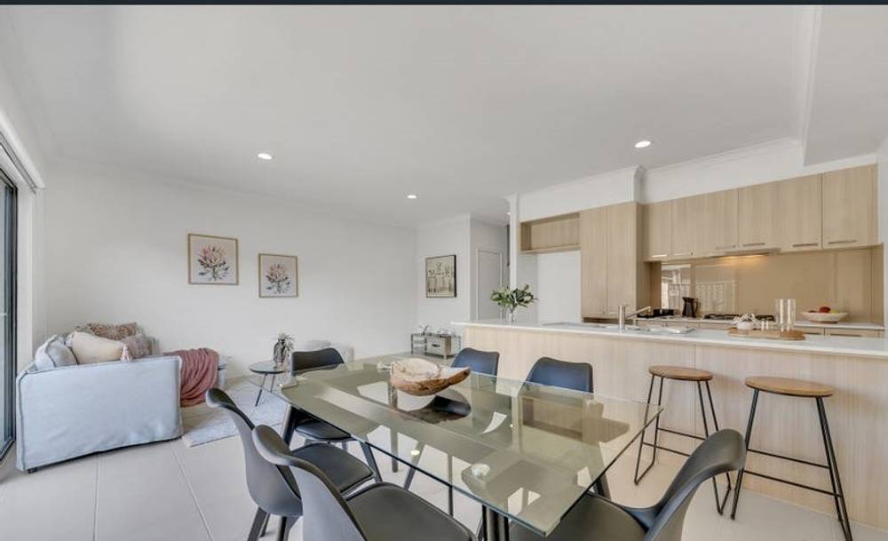 65 Chessington Drive, Williams Landing, VIC 3027