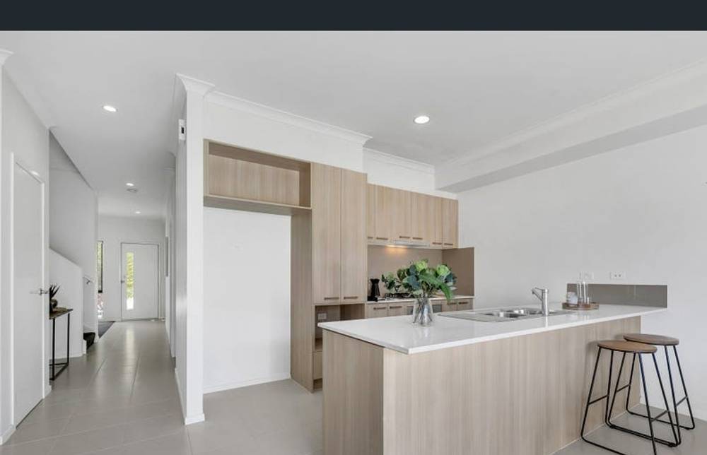65 Chessington Drive, Williams Landing, VIC 3027