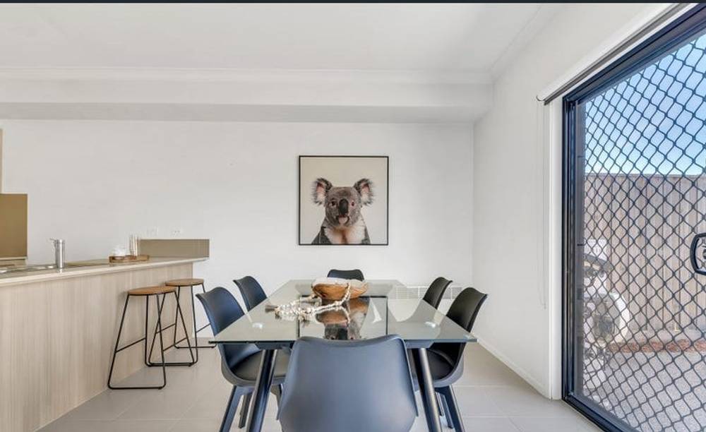 65 Chessington Drive, Williams Landing, VIC 3027