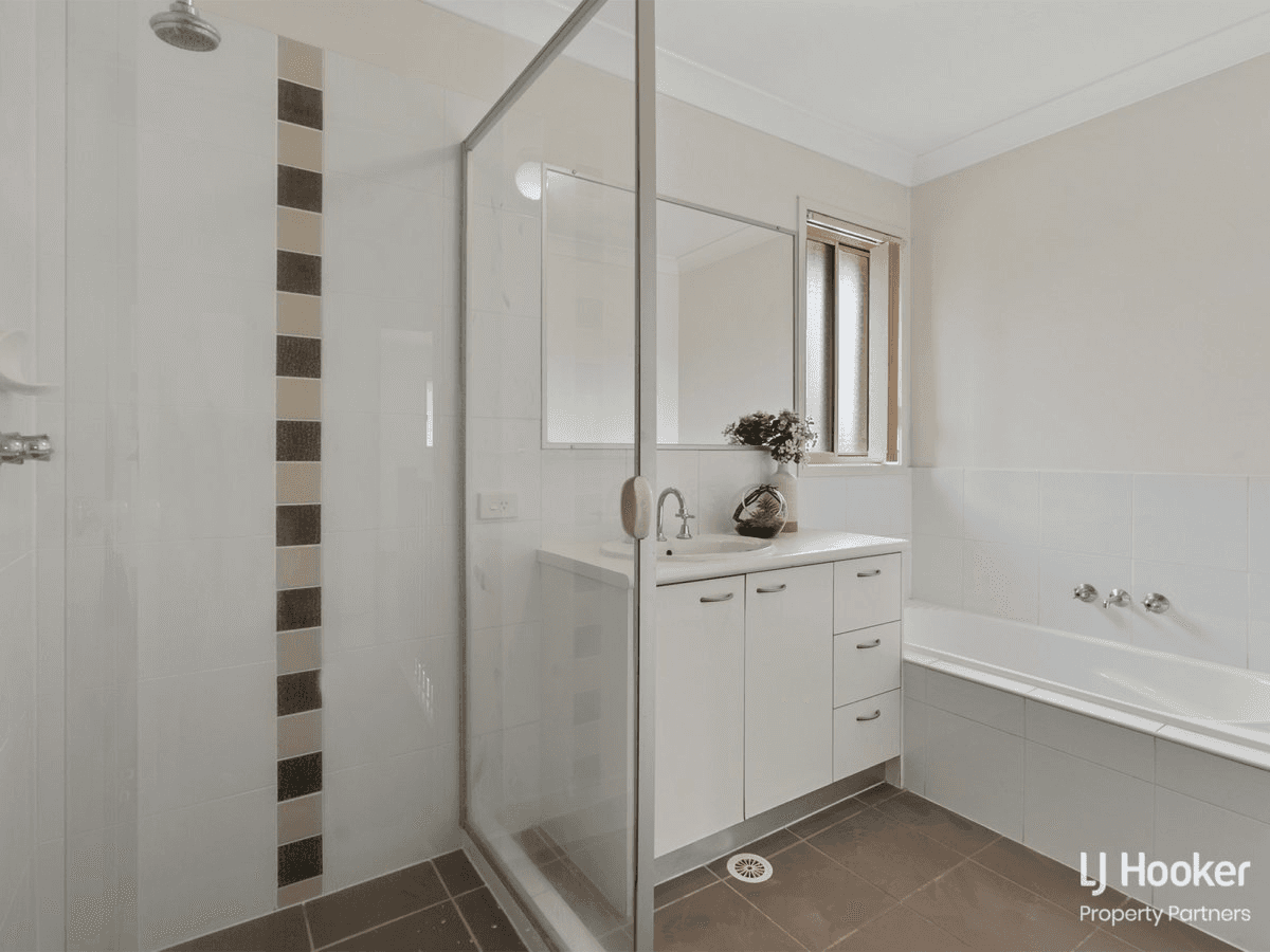 39 Earnshaw Street, CALAMVALE, QLD 4116
