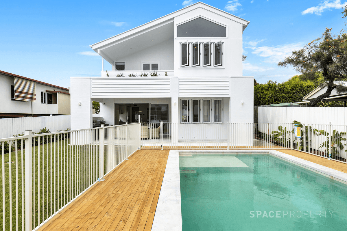 9 Daphne Street, Grange, QLD 4051