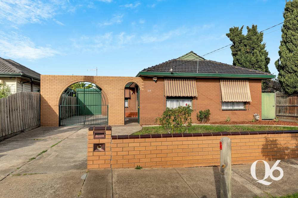 215 Glengala Road, Sunshine West, VIC 3020