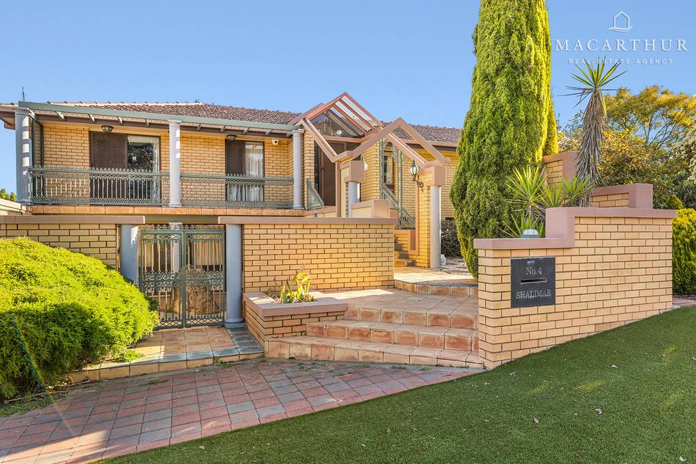 4 Canna Street, Kooringal, NSW 2650