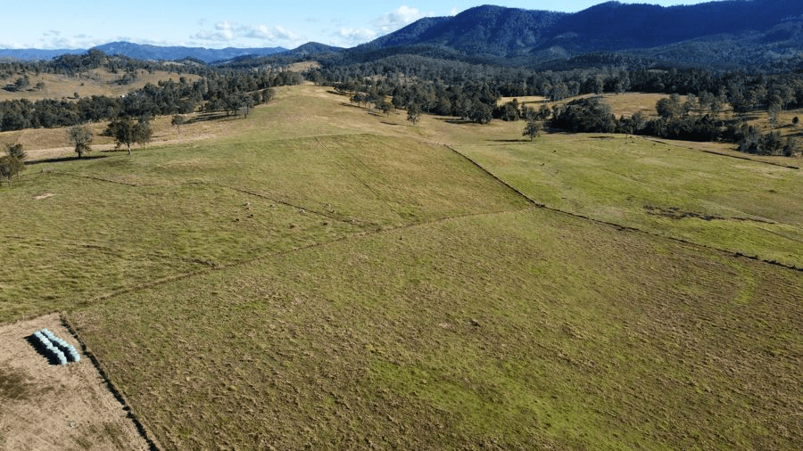 312 Glastonbury Creek Road, GLASTONBURY, QLD 4570